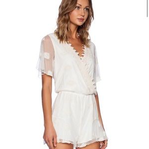 Line & dot romper